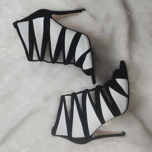 IVANKA TRUMP black and white heels